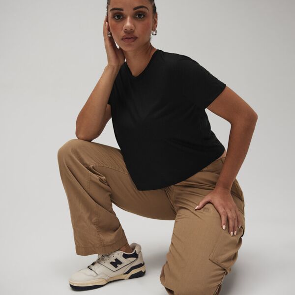 Women's flowy cropped tee Thumbnail